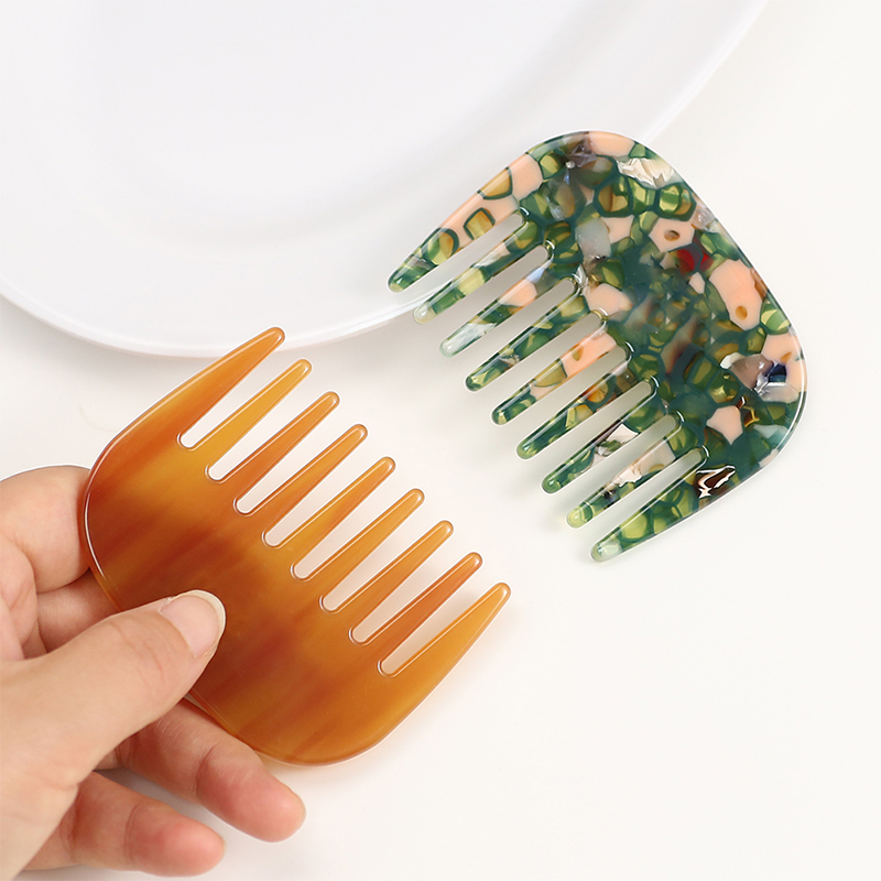 Small Semicircular Acetate Comb