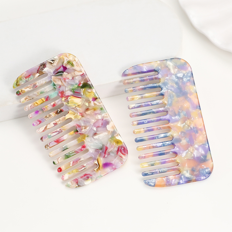 Smooth Symmetry Acetate Comb