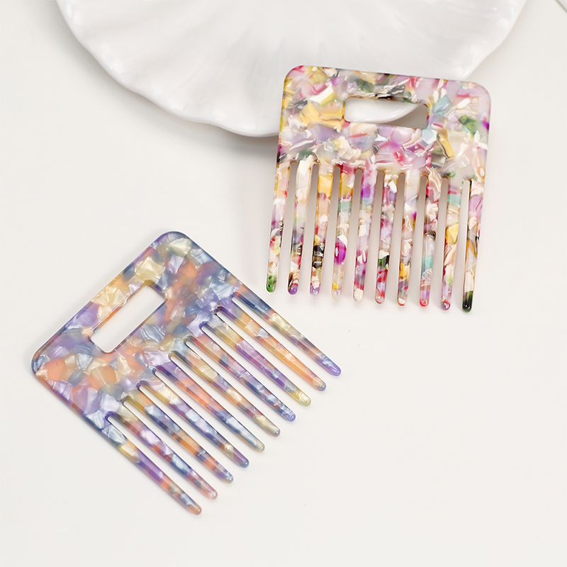 Wide Teeth Acetate Comb With Square Opening