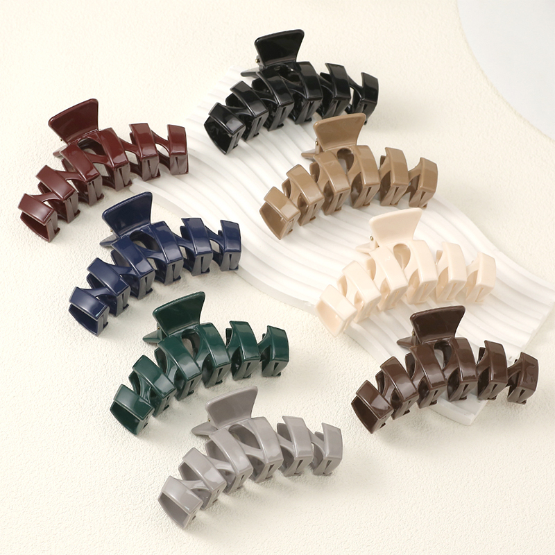 Wave Injected Plastic Hair Claw Clip