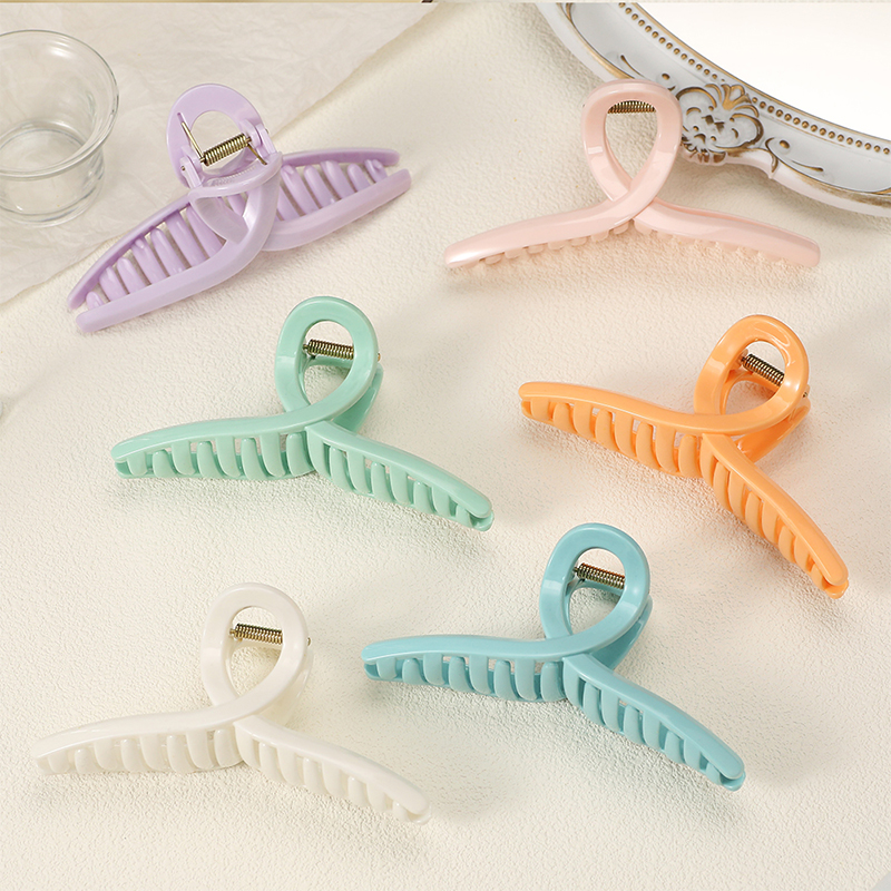 Cross 13cm Injected Plastic Hair Claw Clip