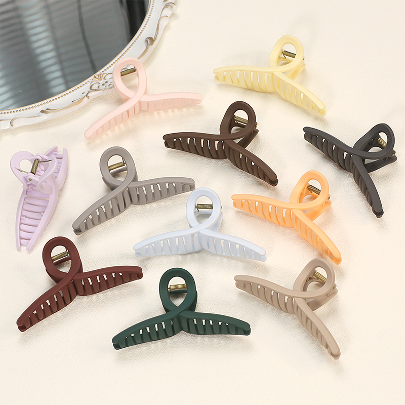 Cross 13cm Injected Plastic Hair Claw Clip