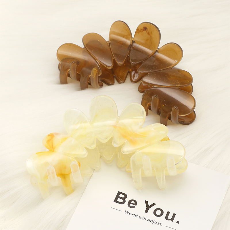 Petal Injected Plastic Hair Claw Clip