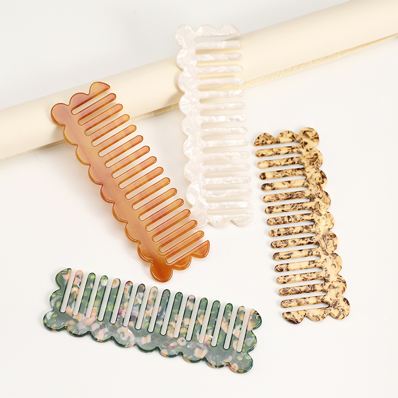 Neat Wavy Style Acetate Comb