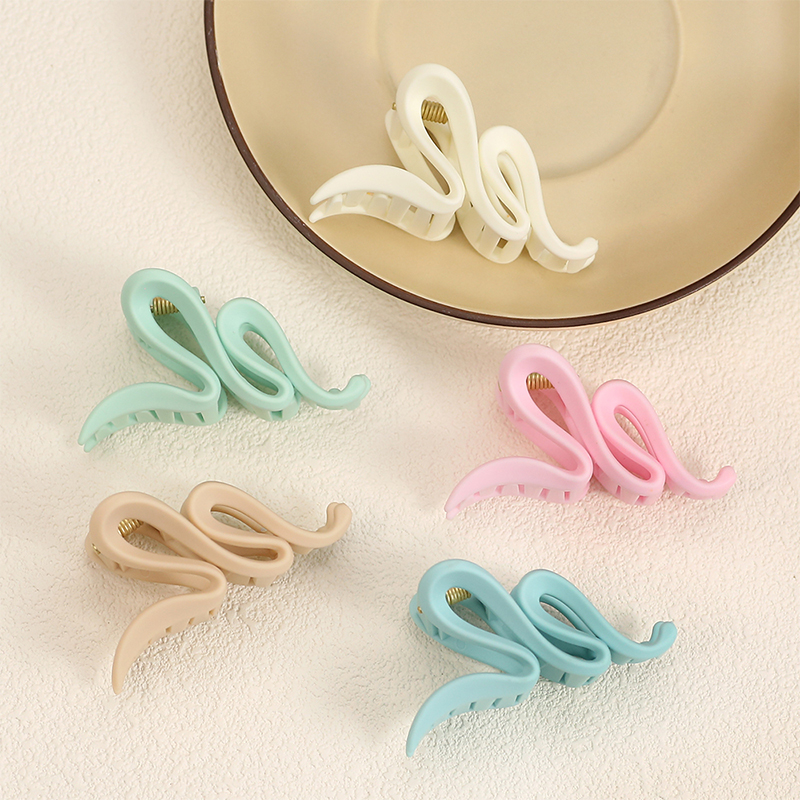 Snake Rubber Injected Plastic Hair Claw Clip