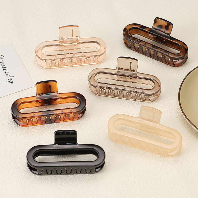 Oval Injected Plastic Hair Claw Clip