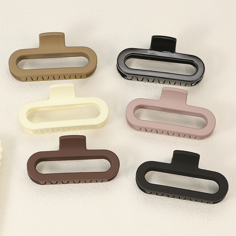 Oval Injected Plastic Hair Claw Clip