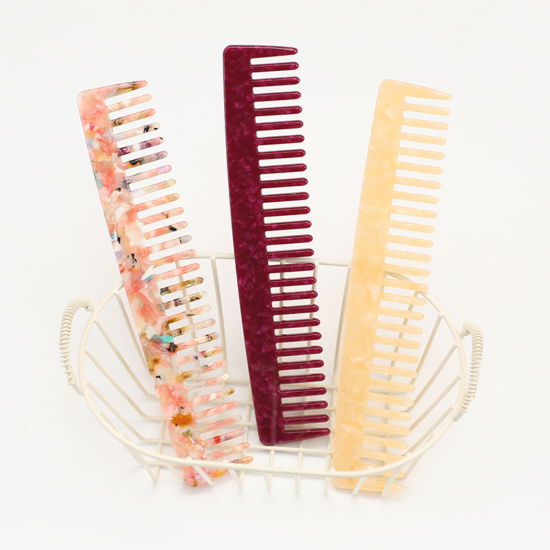 Narrow Strip Acetate Comb