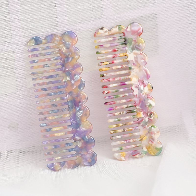 Plum Blossom Wavy Acetate Comb