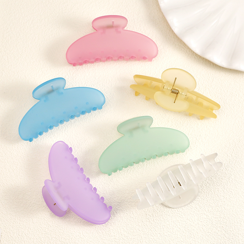 Long Fan-Shaped Injected Plastic Hair Claw Clip