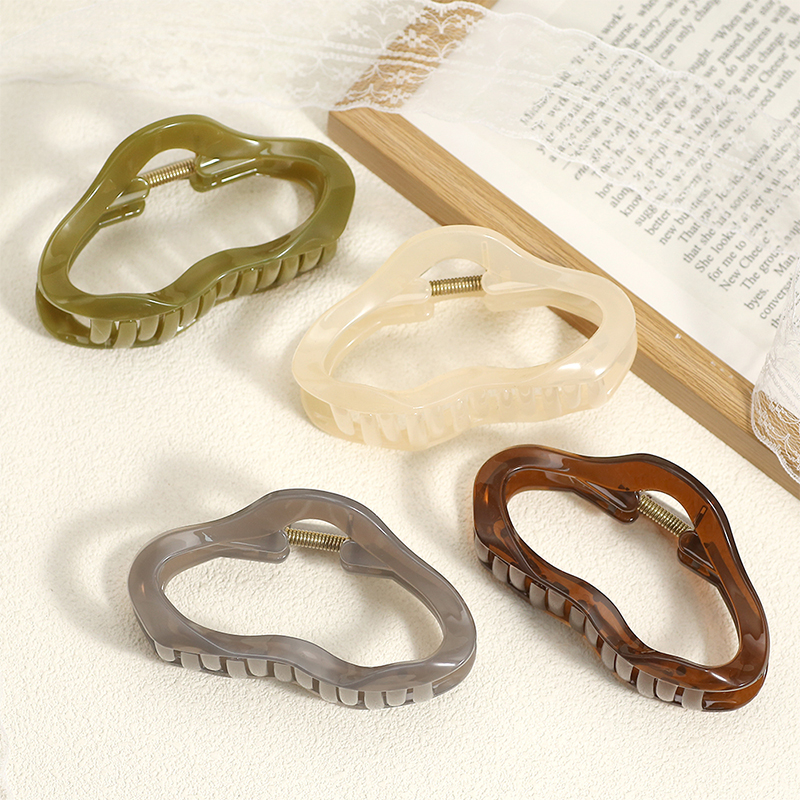 Cloud Injected Plastic Hair Claw Clip
