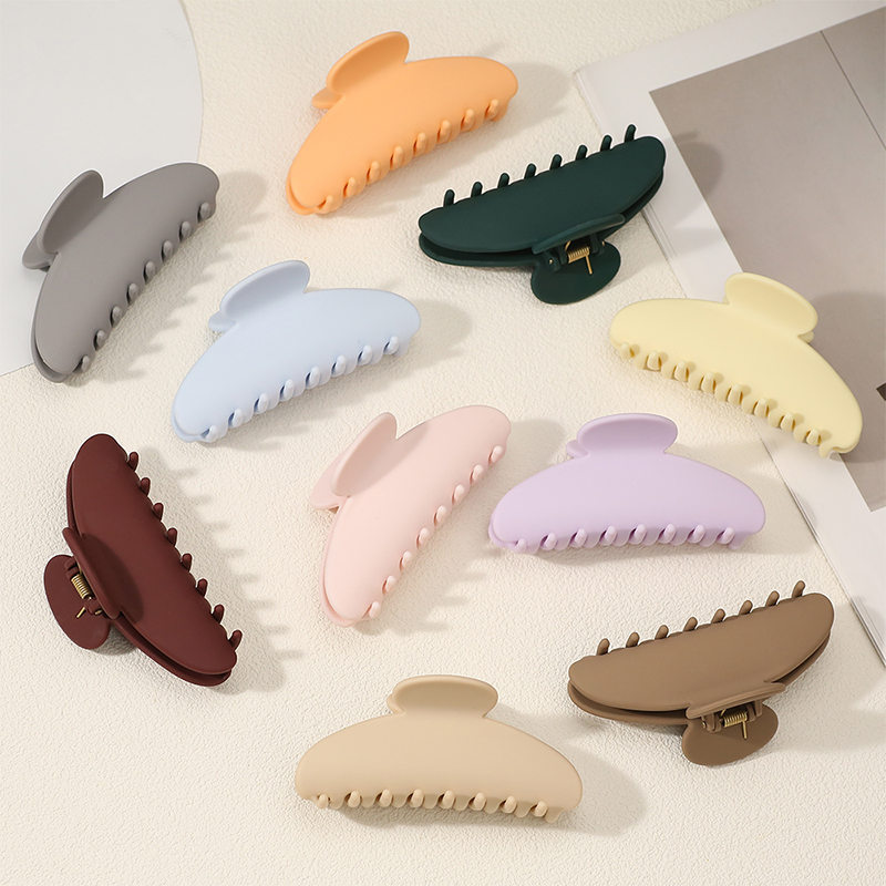 Small Sector Injected Plastic Hair Claw Clip