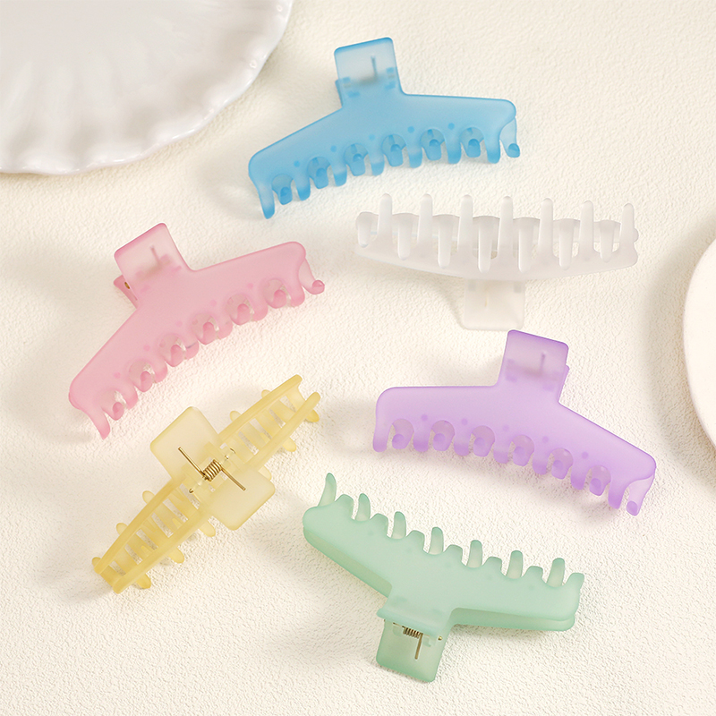 Hanger Style Injected Plastic Hair Claw Clip