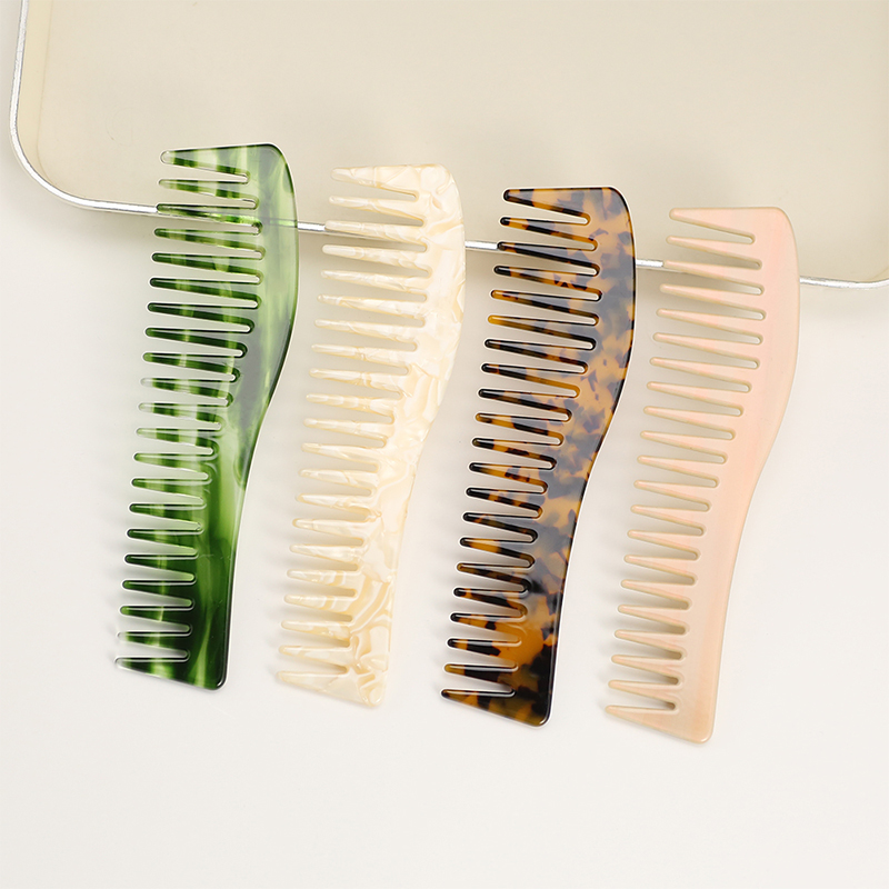 Suitable Acetate Comb For Gripping