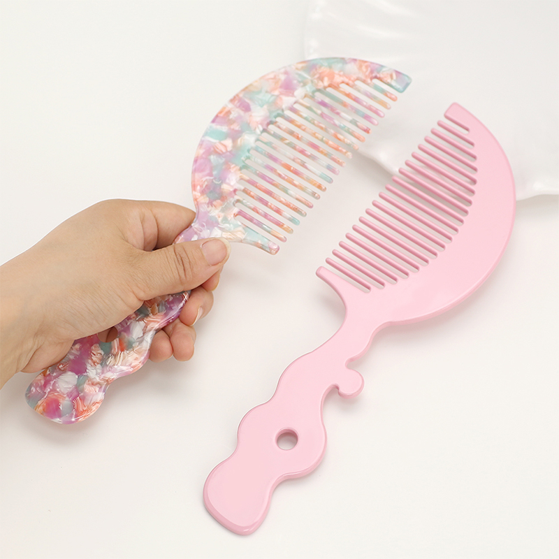 Irregular Handle Acetate Comb