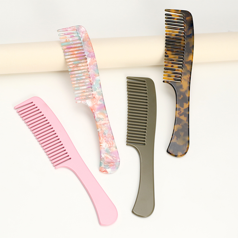 Simple And Sleek Acetate Comb