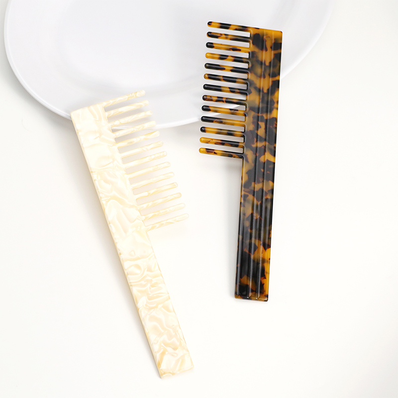 Rectangular Founder Acetate Comb