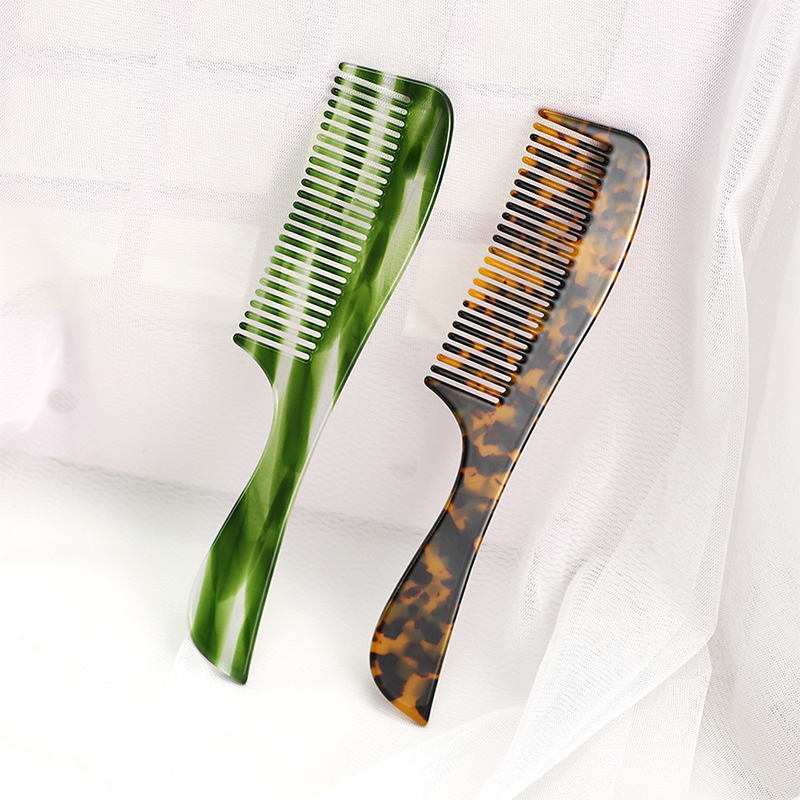 Streamlined Handle Acetate Comb