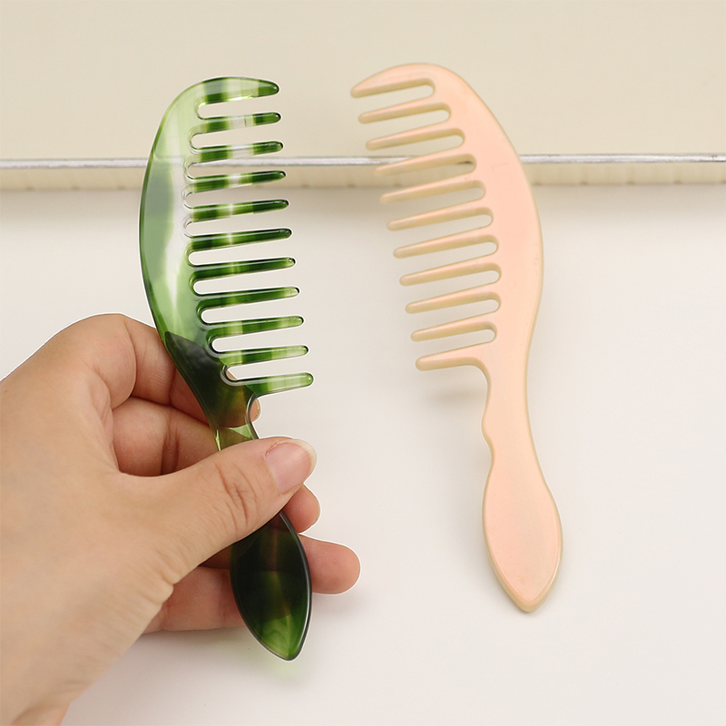 Arched Acetate Comb With Handle