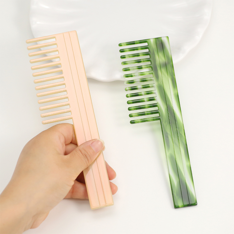 Rectangular Founder Acetate Comb