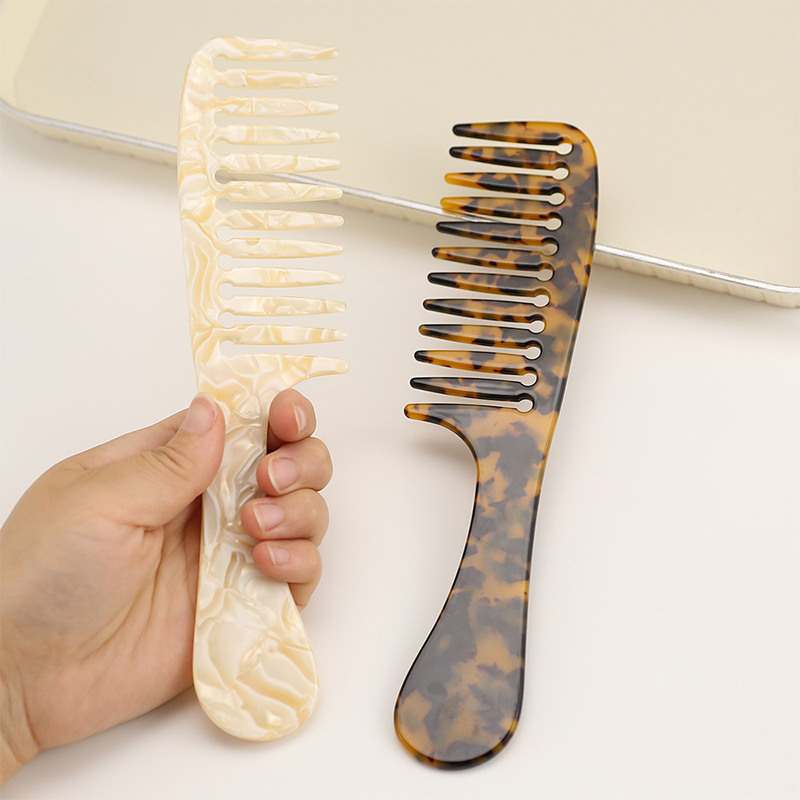 Needle Teeth Acetate Comb