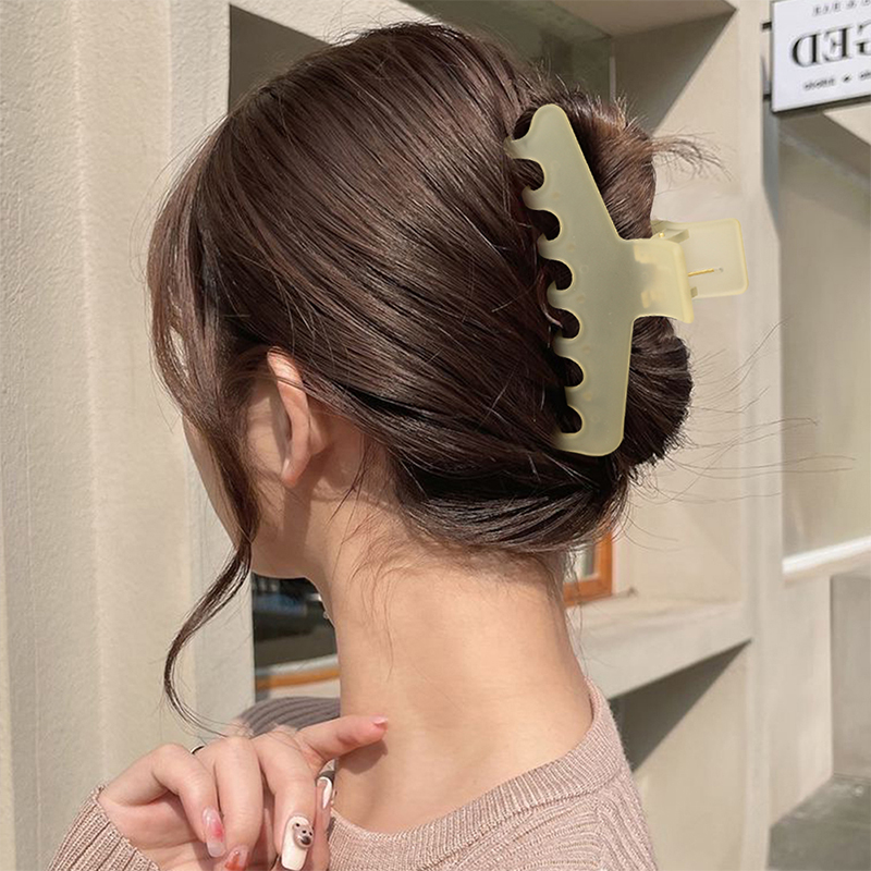 Hanger Style Injected Plastic Hair Claw Clip