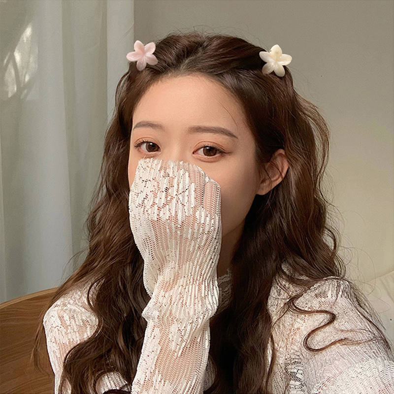 Smooth Plumeria Marble Injected Plastic Hair Claw Clip