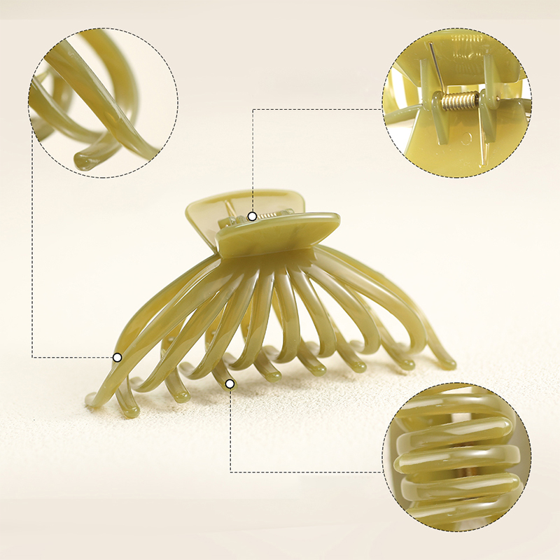 Octopus Injected Plastic Hair Claw Clip