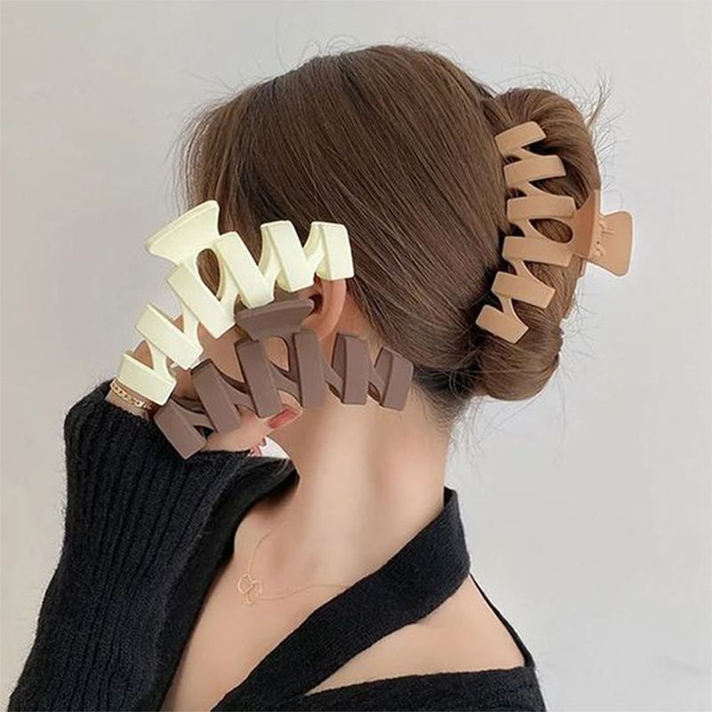 Wave Injected Plastic Hair Claw Clip