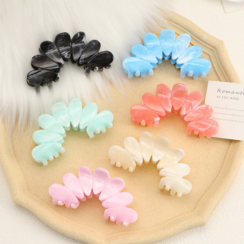 Petal Injected Plastic Hair Claw Clip