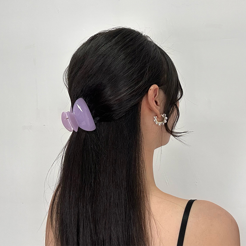 Semicircular Injected Plastic Hair Claw Clip