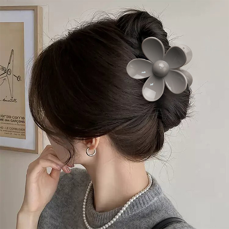 Five-Petal Flower Injected Plastic Hair Claw Clip