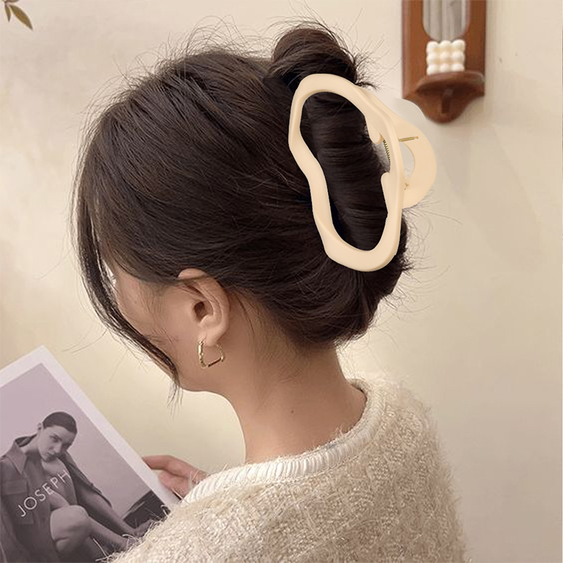 Cloud Injected Plastic Hair Claw Clip