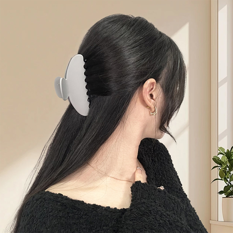 Small Sector Injected Plastic Hair Claw Clip